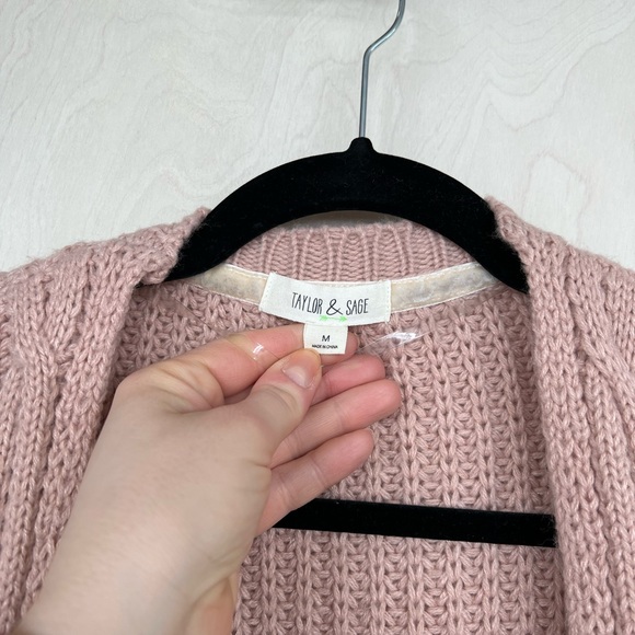 Thread & Sage Blush Cable Cardigan Size M - Picture 3 of 4